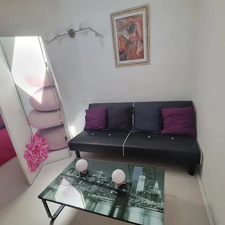 Beautiful T3 With Balcony - Near דירה